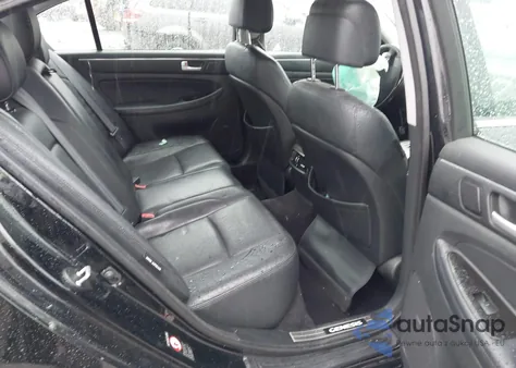 2012 Hyundai Genesis 4.6 z USA, uszkodzony, nr VIN KMHGC4DF0CU181265